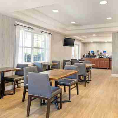 Best Western Cedar Inn  Suites Dining/Meeting Rooms