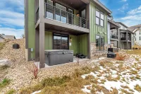 Spacious 4 bedroom townhome in Park City with private Hot Tube Hotel a Hideout