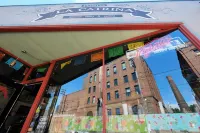 Cozy Georgetown Apartment