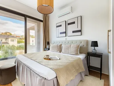 Sanders River Plaza - Cute 1-Bdr Apt with Balcony Hotels near Archaeological Site of Amathous