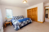 Enjoy The Views Of The Spit, Kachemak Bay And The Glaciers.