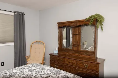 3 BedR Home close to WaterParks, Museums & Trails