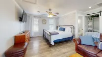 Cozy family bungalow perfect for a couple or family of four - 3-Star