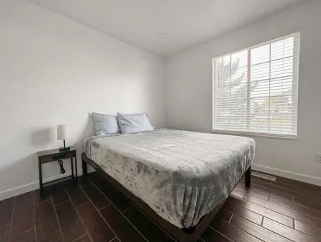 Quiet Private Home Near SLC DT For Multi-Family