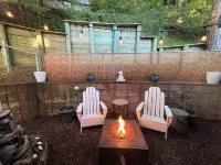 Humboldt Haven: Gorgeous Home for 10 w Gardens, Firepits, Forest & Bay Views