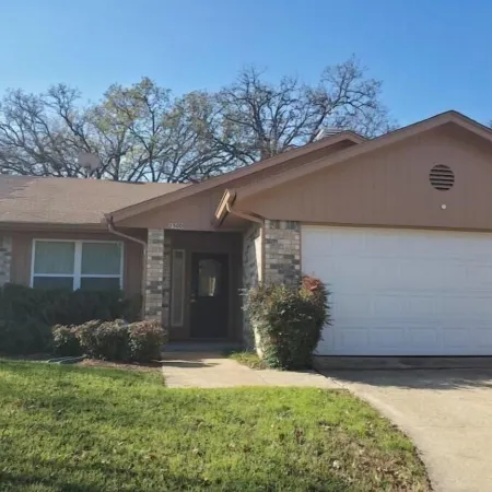 SUPERHOST/Luxury Duplex; Crib; AT&T Stadium/6 Flags< 3 miles