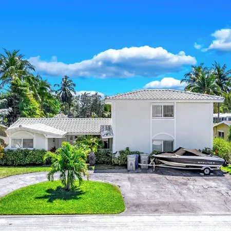 Heated Pool! Waterfront+Tiki Hut! Close To Beach!