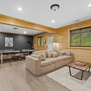 Luxury Wood-Log Cabin - Your Park City Mountain Getaway - Sleeps 10+