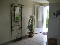 'The Terrace' Cottage - Swimming pool - Pezenas   20km from Cap d'Agde Hotels in Pezenas