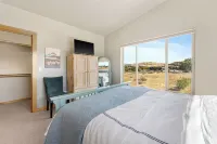 Looking for a serene retreat with all the comforts of home?