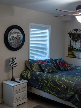 Family and pet friendly lake house on a quiet cove on Lake LBJ