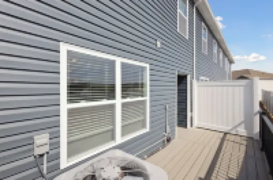 Raceday Getaway, 3BR/2.5BA home right across from Bristol Motor Speedway!