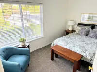 Crows Keep-Near University Hotels in Arcata