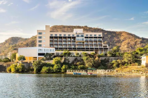 Via Lakhela Resort & Spa