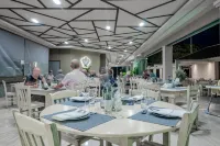 Plaza Pallas Hotels in Planos