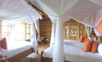 Trackers Safari Lodge Bwindi