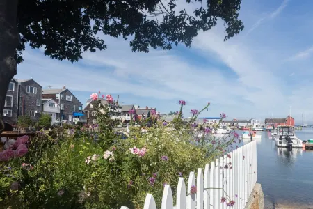 Brackett Cottage Отели в г. Марблхед