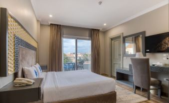 Mamlouk Pyramids Hotel