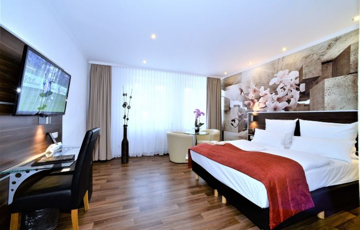Ascot Hotel