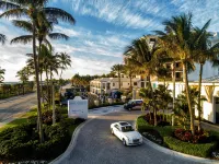 Opal Grand Oceanfront Resort & Spa - parking