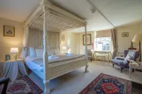The Bedingfeld Arms Hotels in Fincham