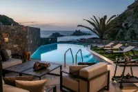 Made by the Sea Villa 5 -  Holiday Villas