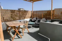 White Curves Santorini 아크로티리 호텔