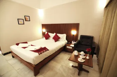 The Swagath Grande by Zeeyatt Regency Hotels near Sirumalai Reserved Forest