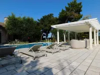 Wonderful Villa with Pool on Albarella - Villas