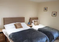 Ballycotton Holiday Apartment No 6 by Trident Holiday Homes