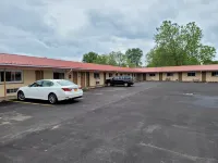 Woodland Inn - Motels