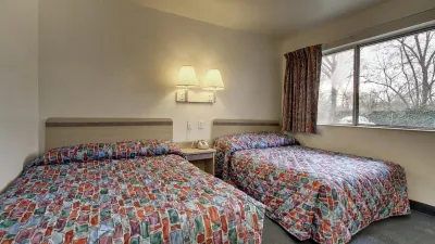 Red Carpet Inn Jeffersonville Hotels in Clarksville