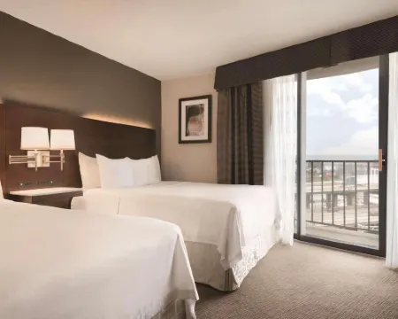 Radisson Hotel Cincinnati Riverfront Hotels in Covington