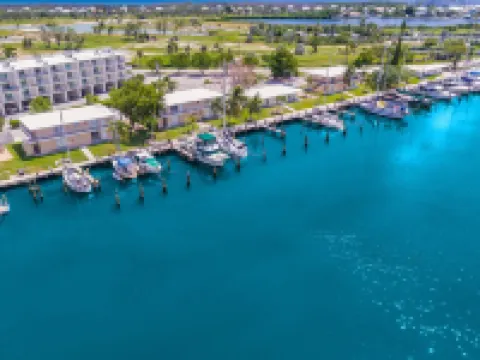 Skipjack Resort & Marina Hotels in Marathon