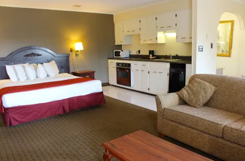 Lake View Inn & Suites Hotels in Lauderdale County