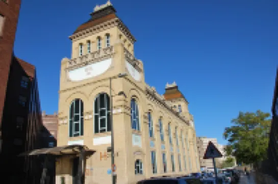 VTZ オルス ファクトリー ホテル - パーキング ムイ エコノミコ