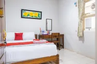 RedDoorz near Grand Kota Bintang Hotel di Bekasi Barat