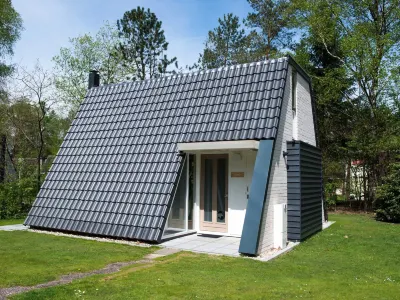 Restyled Bungalow with Dishwasher, Located on de Veluwe