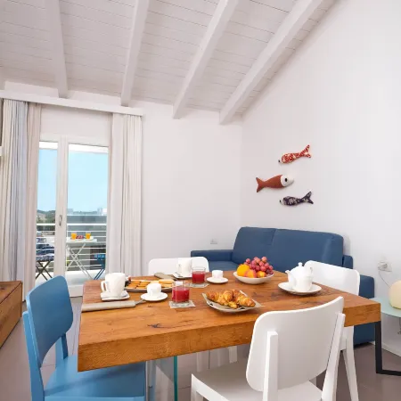 Felix Hotels - Hotel Residence Porto San Paolo Отели рядом с достопримечательностью «Пляж Лу-Импосту»