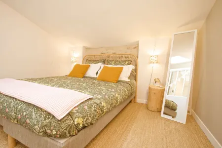 La Belle Lurette Отели в г. Нюей-Лез-Обье