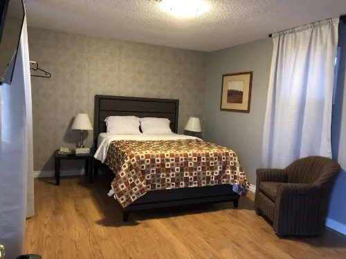 Hotel Bethel - Fort MacLeod, AB - 2-Star