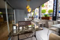 Moonbow Beach Hotel - sarapan
