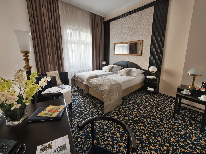 EA Hotel Royal Esprit