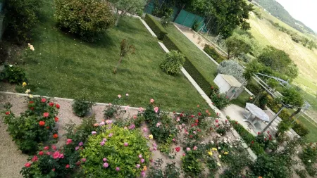 La Vigneronne Отели в г. Шалабр