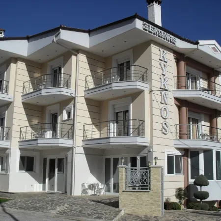 Kyknos de Luxe Suites & Rooms