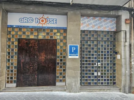 Arc House Granada Отели в г. Вега-де-Гранада