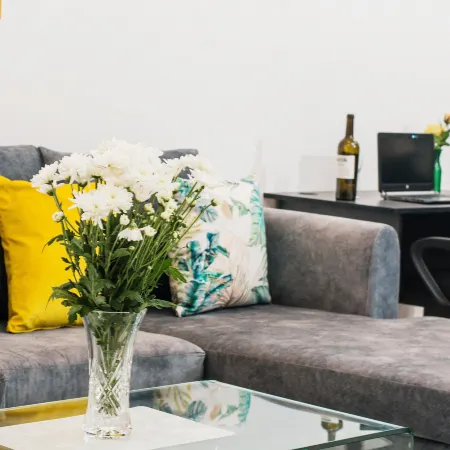 Silverstone Apartments -Modern Living 1 Br Near Yaya - Gym&Pool