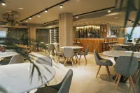 Howard Johnson by Wyndham Resistencia La Ribera - breakfast