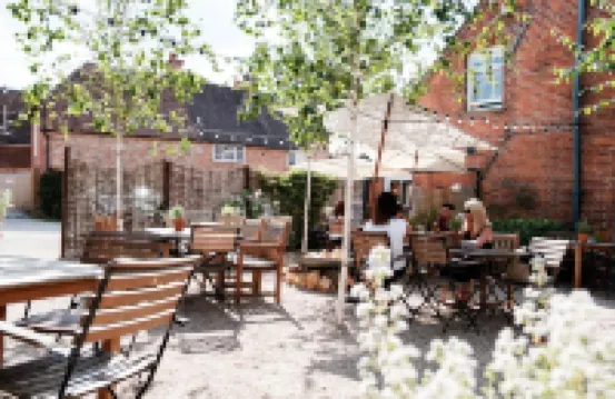 Bel and the Dragon-Kingsclere Hotels in 
