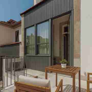 Home with a Pool by Vacationy Others